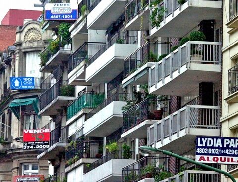 They point out that the laundering project for used housing achieved "major moves"