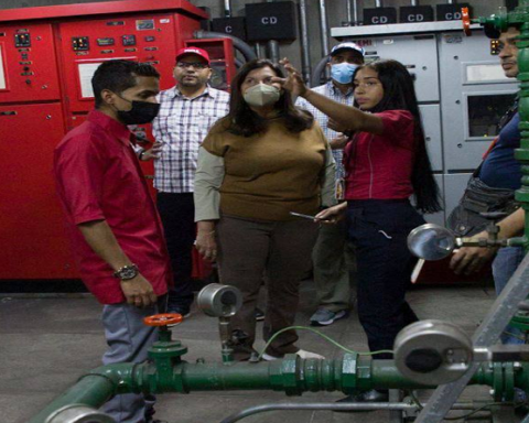 Supervisan trabajos de recuperación en la estación Nuevo Circo