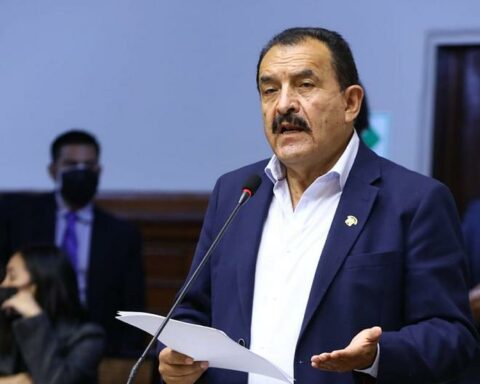 They withdraw the candidacy of Edgard Reymundo for the presidency of Congress