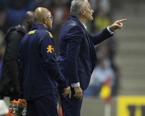 Tite says Brazil showed balance even with offensive quintet