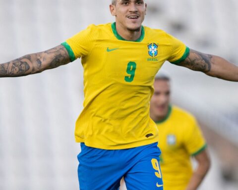 Tite summons national team with news for the last pre-Cup friendlies