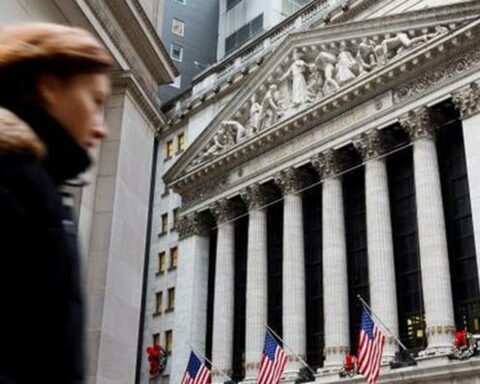 US inflation slows for the second consecutive month and falls to 8.3% in August