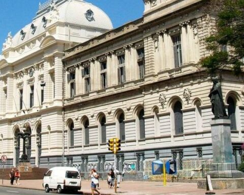 Udelar teachers believe that there is "budgetary margin" and launch an agenda of mobilizations