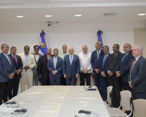 Cámara Alta de RD recibe delegación del Senado  de Nueva York