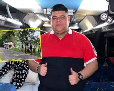 Vallenato singer and his group suffered a traffic accident when they were going for a touch
