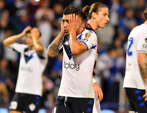 Vélez suffered a hard home win against Flamengo that practically sentenced the series