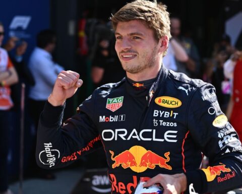 Verstappen wins and imposes his law at home