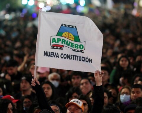 What will happen if the draft Constitution is approved or rejected in Chile?