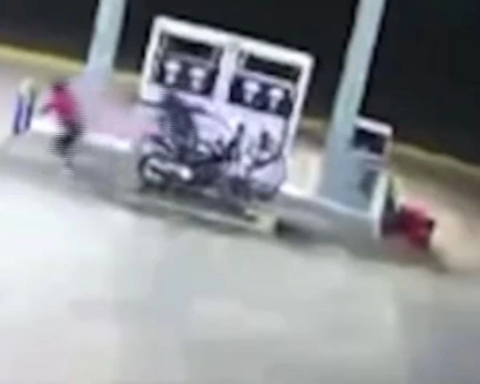 Worker sprayed fuel in the face of armed criminals and prevented an assault on the tap (VIDEO)
