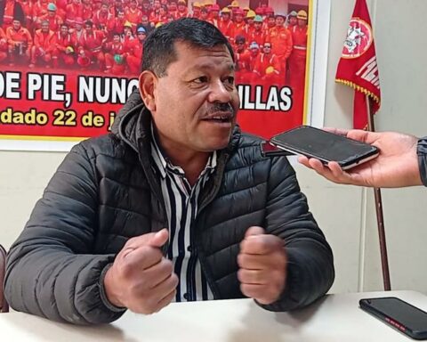 Workers invite candidates to present what projects they are going to execute in Tacna (VIDEO)
