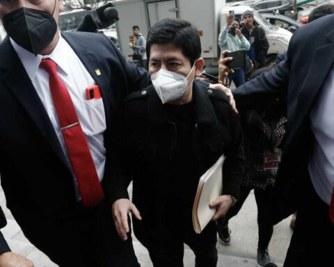 Zamir Villaverde tells the Ethics Commission that he does not know any congressman from 'Los Niños'