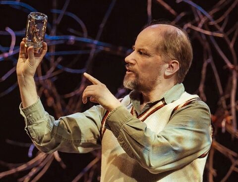 come back "Birds" Y "Forget the slaughterhouse"along with news from the Buenos Aires billboard