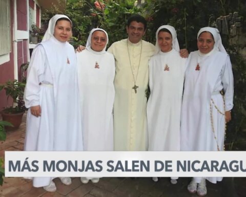 nuns of the "Congregation of Religious of the Cross" of Mexico leave Nicaragua