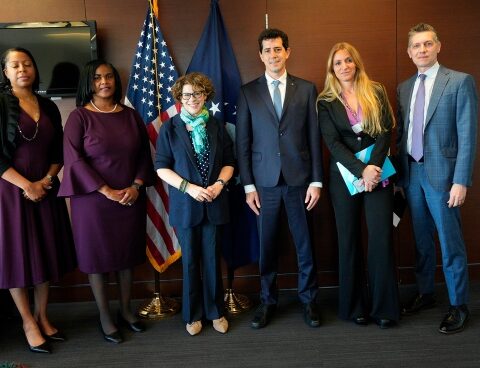 "wado" de Pedro met with the secretary of US consular affairs