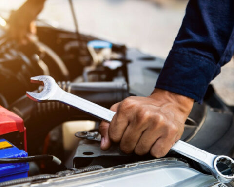 "8 thousand pesos less" for those who retire according to the Social Security reform