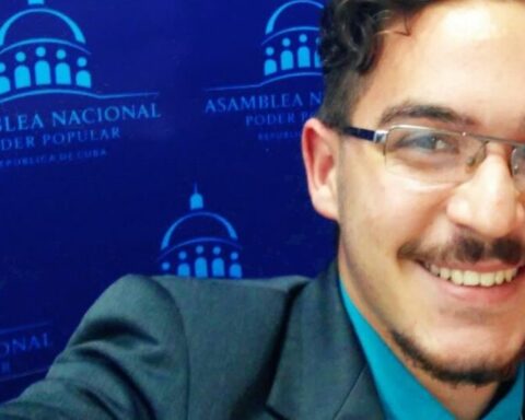 A former Cuban deputy and LGBTI activist arrives in the United States