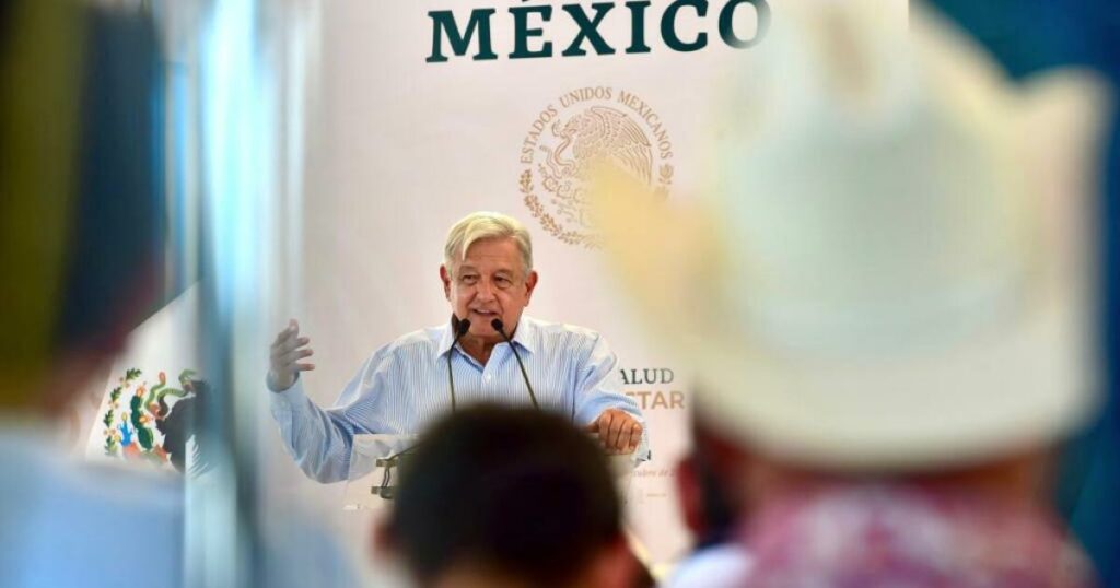 AMLO denies debt and ensures resources for 2023 before the PEF discussion