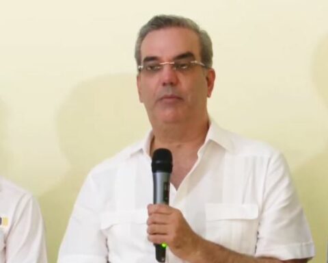 Abinader visits the affected area in San Rafael del Yuma