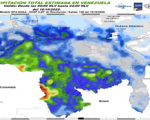 Continúa este domingo abundante nubosidad con lluvias en varios estados del país