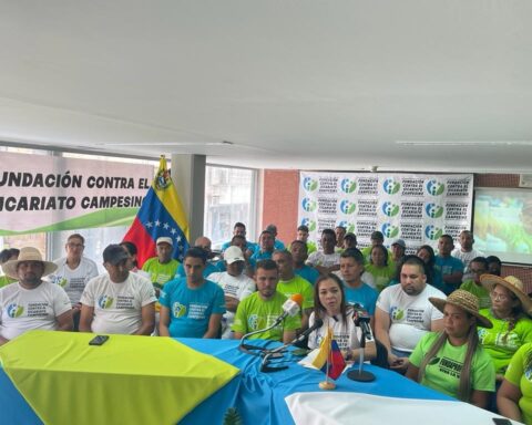 According to a study, 95% of the peasantry blames the US and the opposition for the blockade