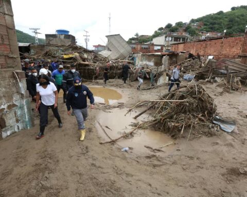 Activate Emergency and Disaster Center in Las Tejerías