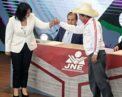 Amparo actions by Vilcatoma and Flores Nano declared inadmissible to annul the 2021 elections