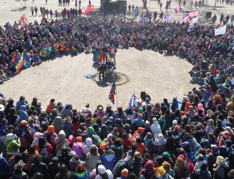 An indigenous ceremony inaugurated the Plurinational Meeting of Women and Dissidents