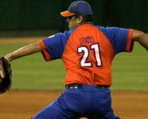 Ángel Peña and Yadier Batista join the large list of escaped Cuban baseball players