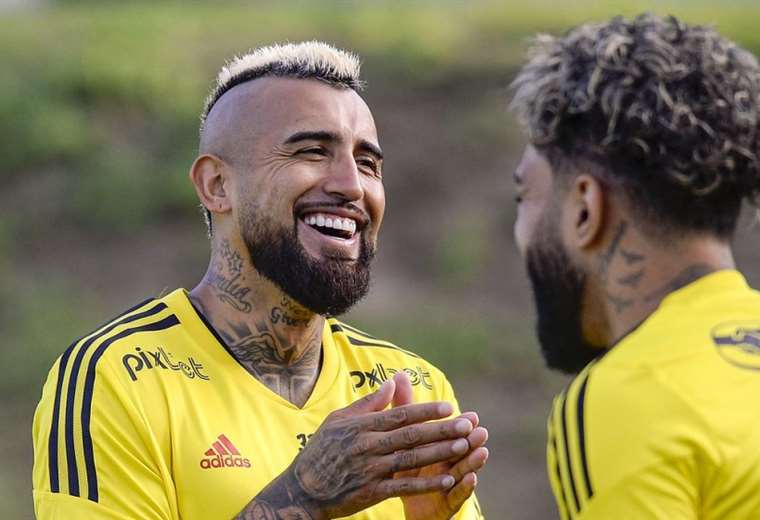 Arturo Vidal returned to training with Flamengo before the final of the Libertadores