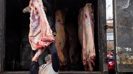 At the request of the provinces, the start of meat cutting was extended for 75 days