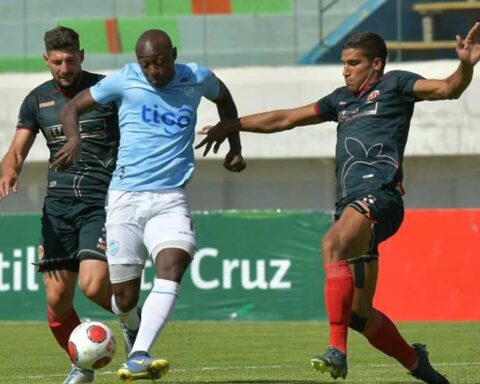 Aurora fell to Universitario de Vinto 0-2, and the 'Manzanero' came out of direct relegation