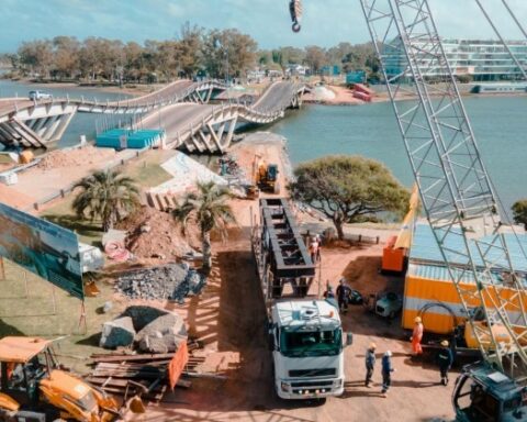 Barra de Maldonado Bridge on the brink of collapse?  Antía's adviser was the Minister of the MTOP when it was built