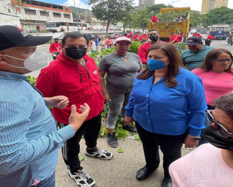 Inspeccionan trabajos de embellecimiento en Intercomunal Valle-Coche de Caracas