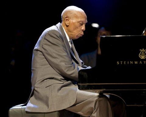 Bebo Valdés, cubanos, pianistas