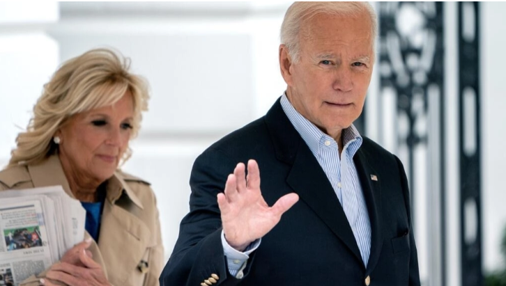 Biden tours Florida devastated by Hurricane Ian and governed by a fierce adversary