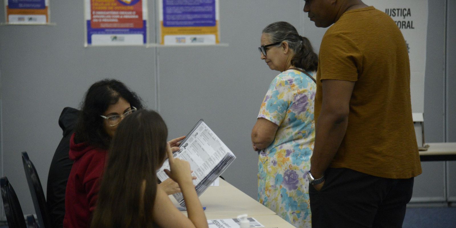 Biometrics, lack of cheats and high attendance cause queues in Rio