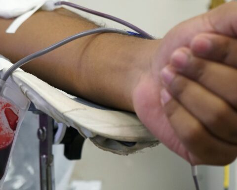 Blood centers seek to do blood donation effort