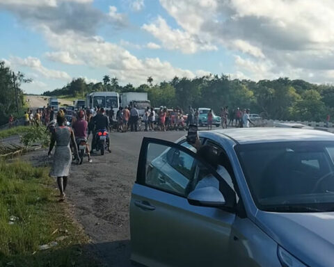 Cacerolazos, barricades and popular marches marked the month of September in Cuba