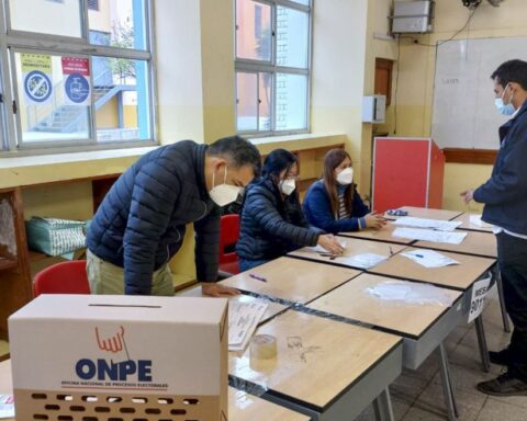 Callao Dignity Front assures that it will not support any candidate in the second round