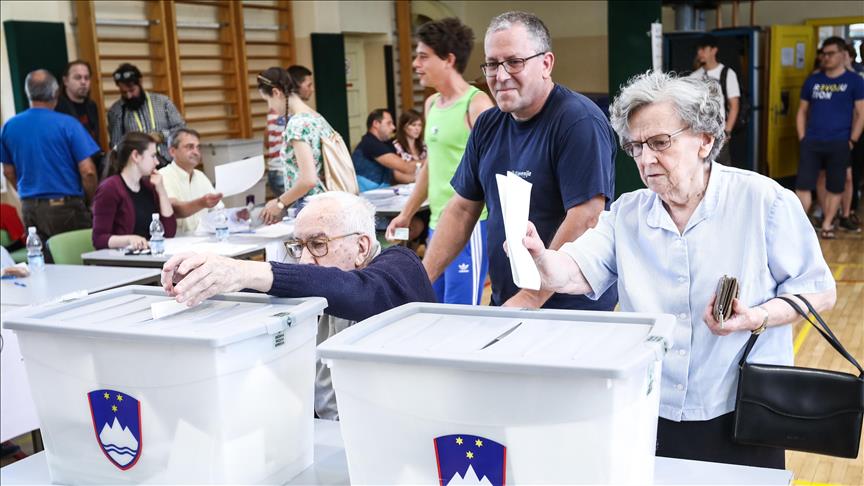 Calm and low turnout in the Slovenian presidential election