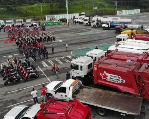 Alcaldía de Caracas se prepara para atender recolección de desechos sólidos en temporada navideña