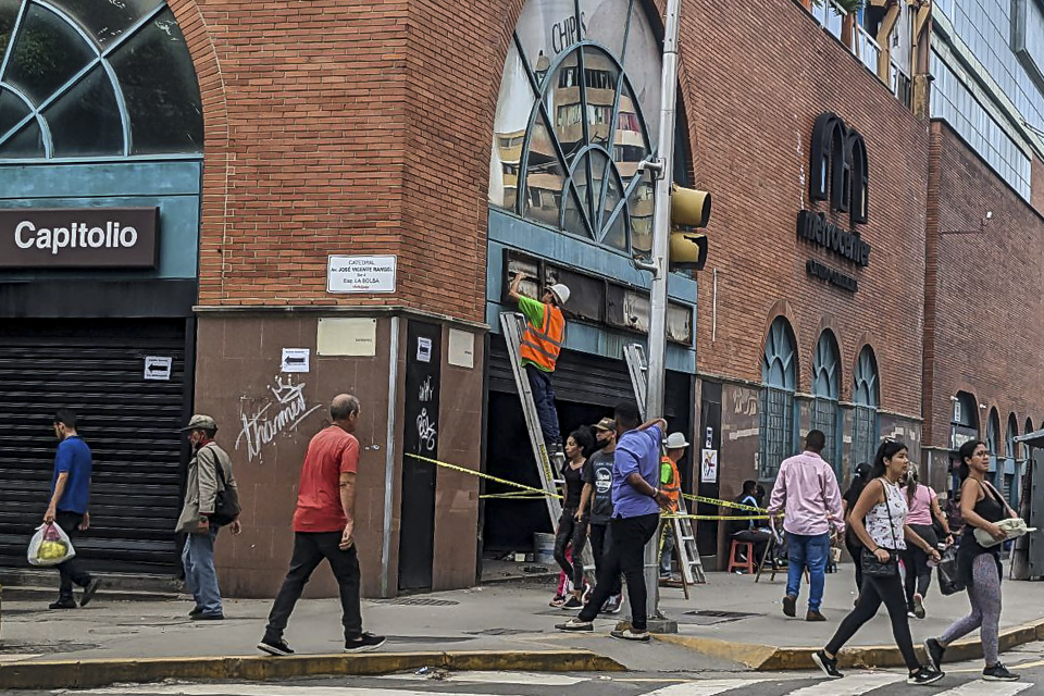 Caracas Metro will not provide service in two stations between October 6 and 9