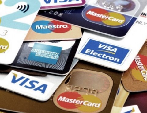 Card consumption over US$300 per month will pay a 25% fee