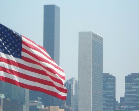 Claims for jobless benefits in the US fell to 214,000 in a week