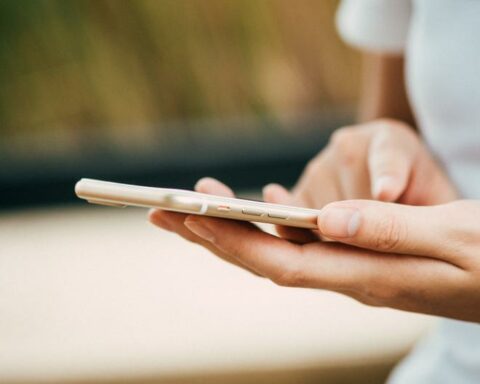 Claro and Entel lead the quality of mobile service