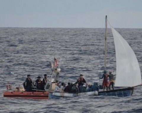 migrantes, cubanos, guardia costera