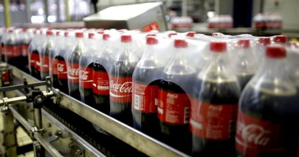 Coca-Cola raises its annual revenue and profit forecasts due to price hikes