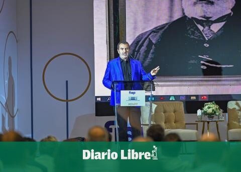 Considers it necessary to continue adjusting interest rates