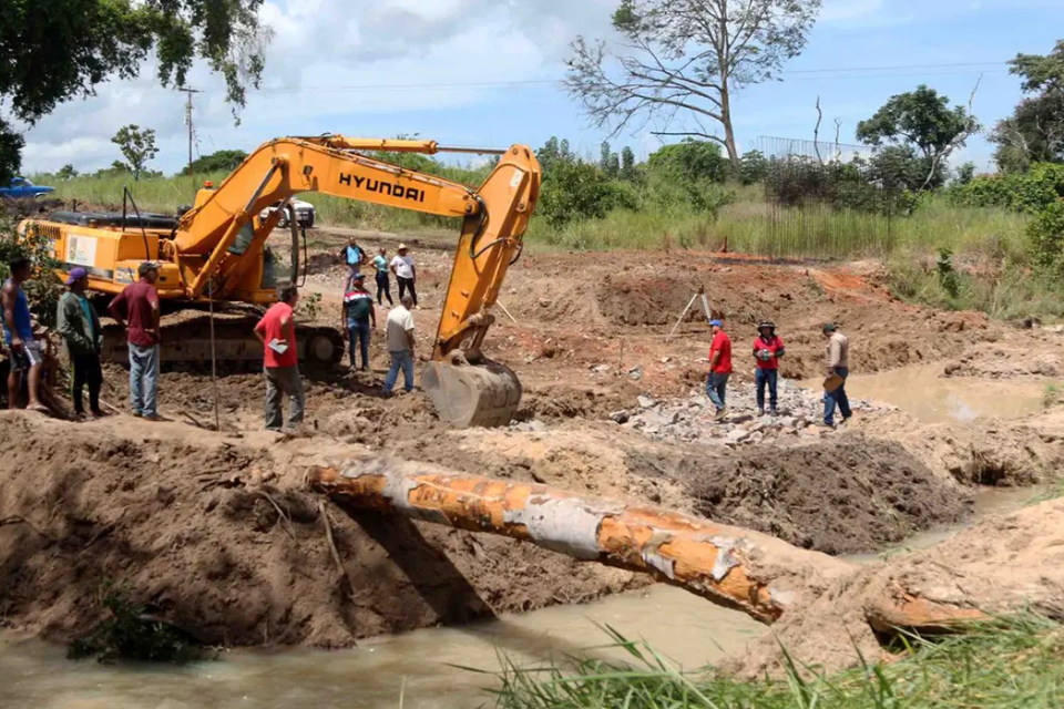 Construction of the San José de Bongo bridge in Bolívar is 50% complete