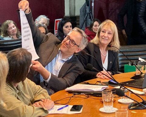 Cosse visited Udelar to extend an invitation for the 300 years of Montevideo